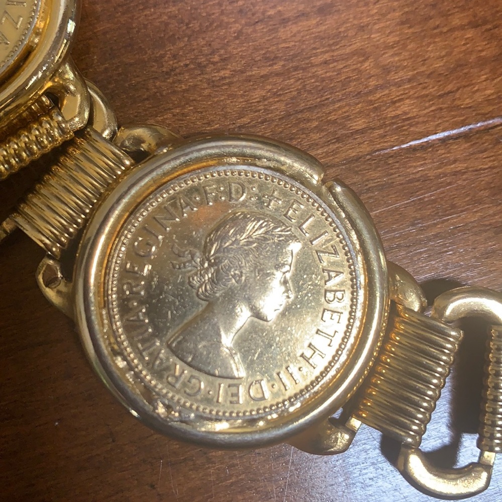Vintage Queen Elizabeth coin belt or necklace